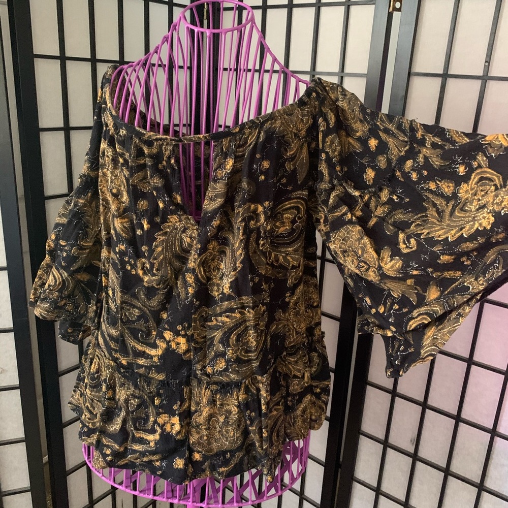 💫4/$20 off the shoulder boho top, size S
